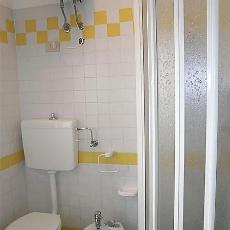 In 24393 Διαμέρισμα *